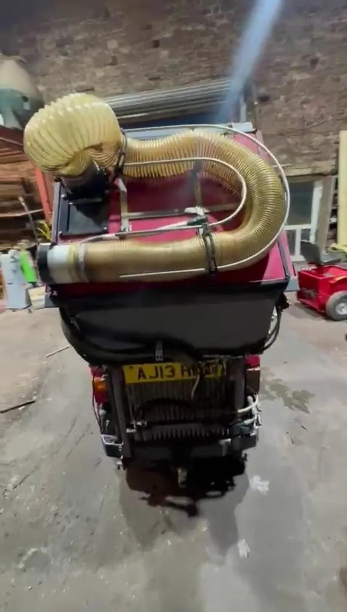 Euromec diesel road sweeper roadsweeper no vat - Image 3