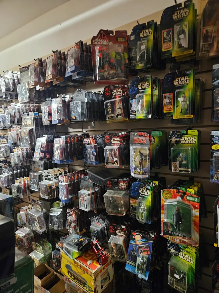 Star Wars Figures - Image 2