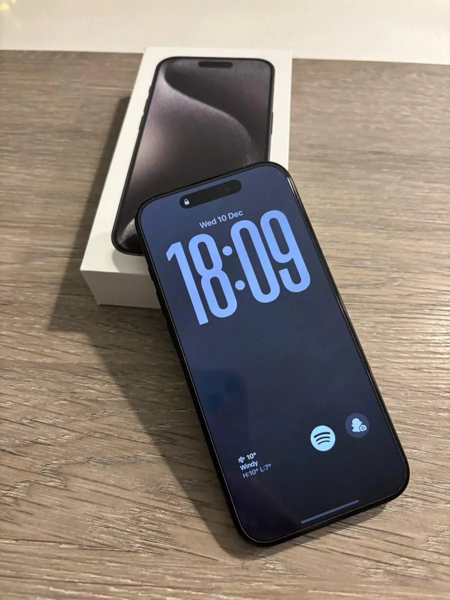 iPhone 15 pro - Image 1