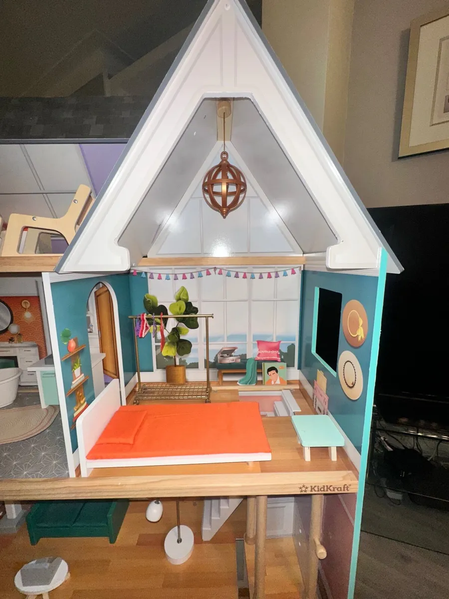 Kidscraft Doll house - Image 2