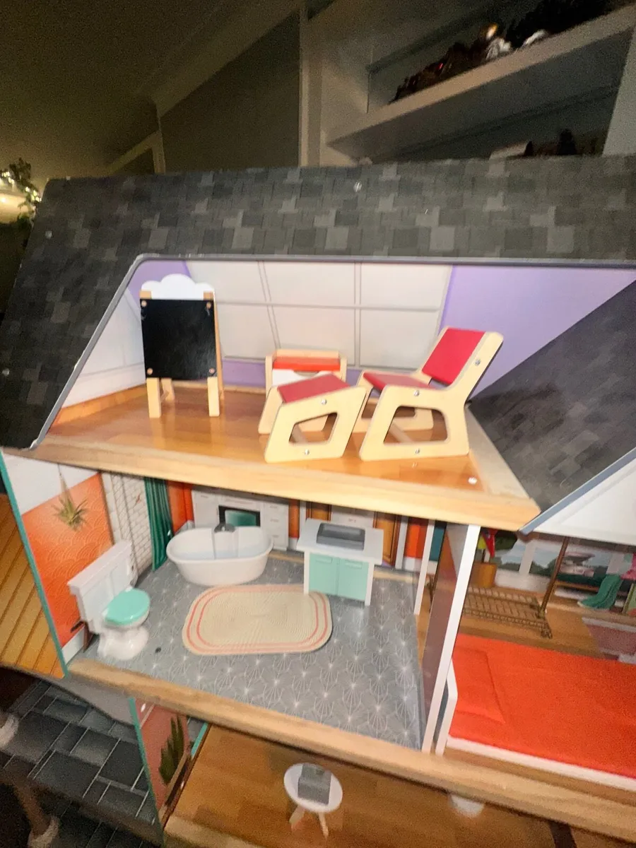 Kidscraft Doll house - Image 4