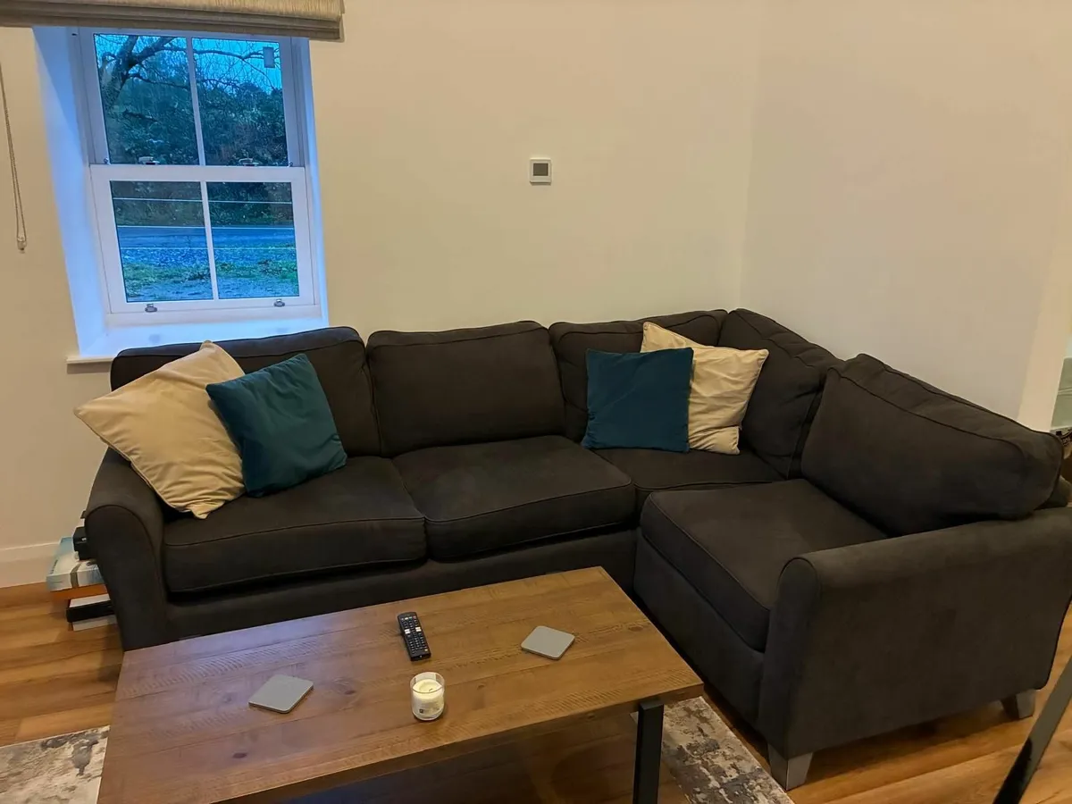 Couch - Image 1