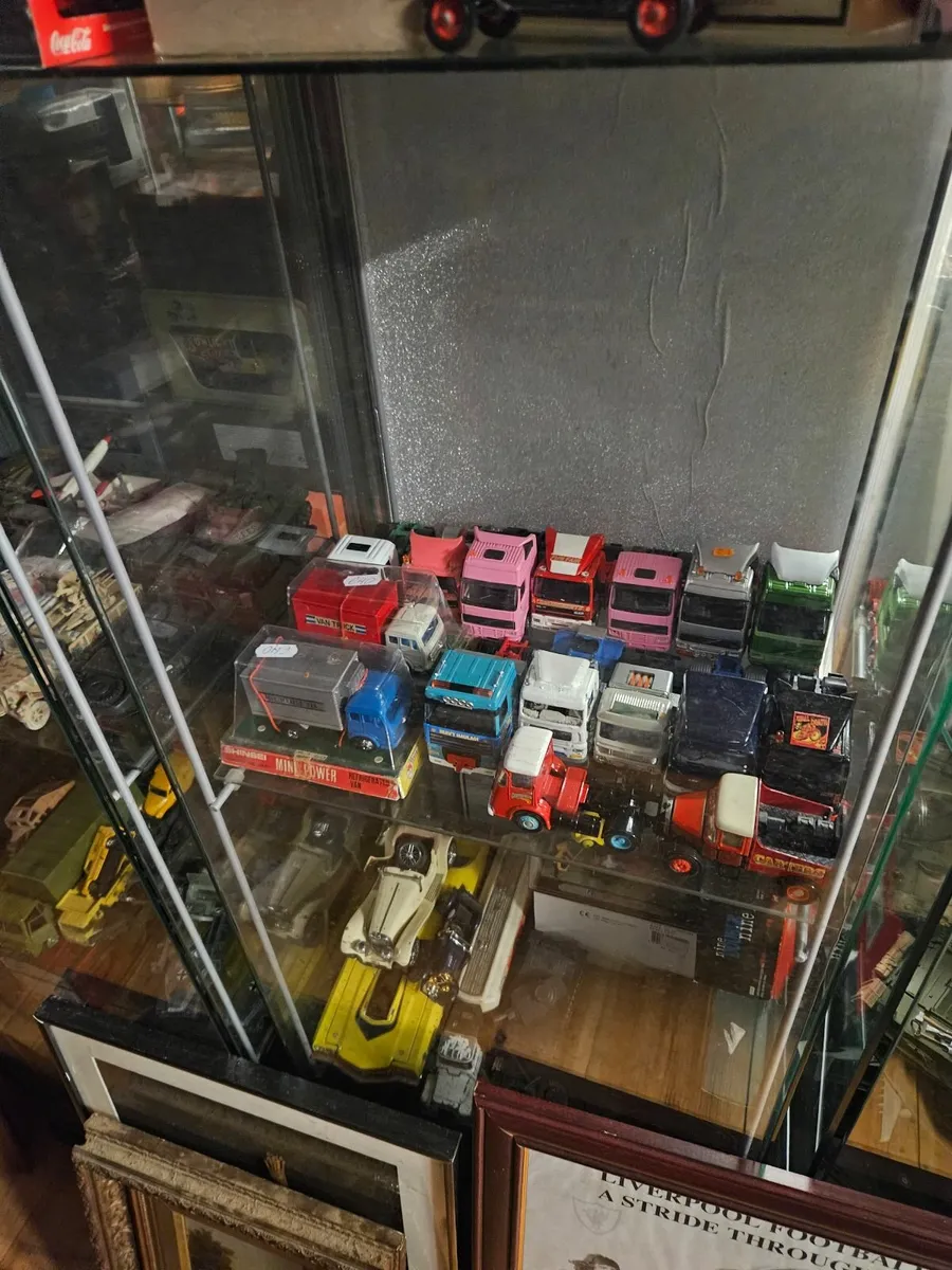 Corgi Tractor Units MAN Scania Volvo 1.50