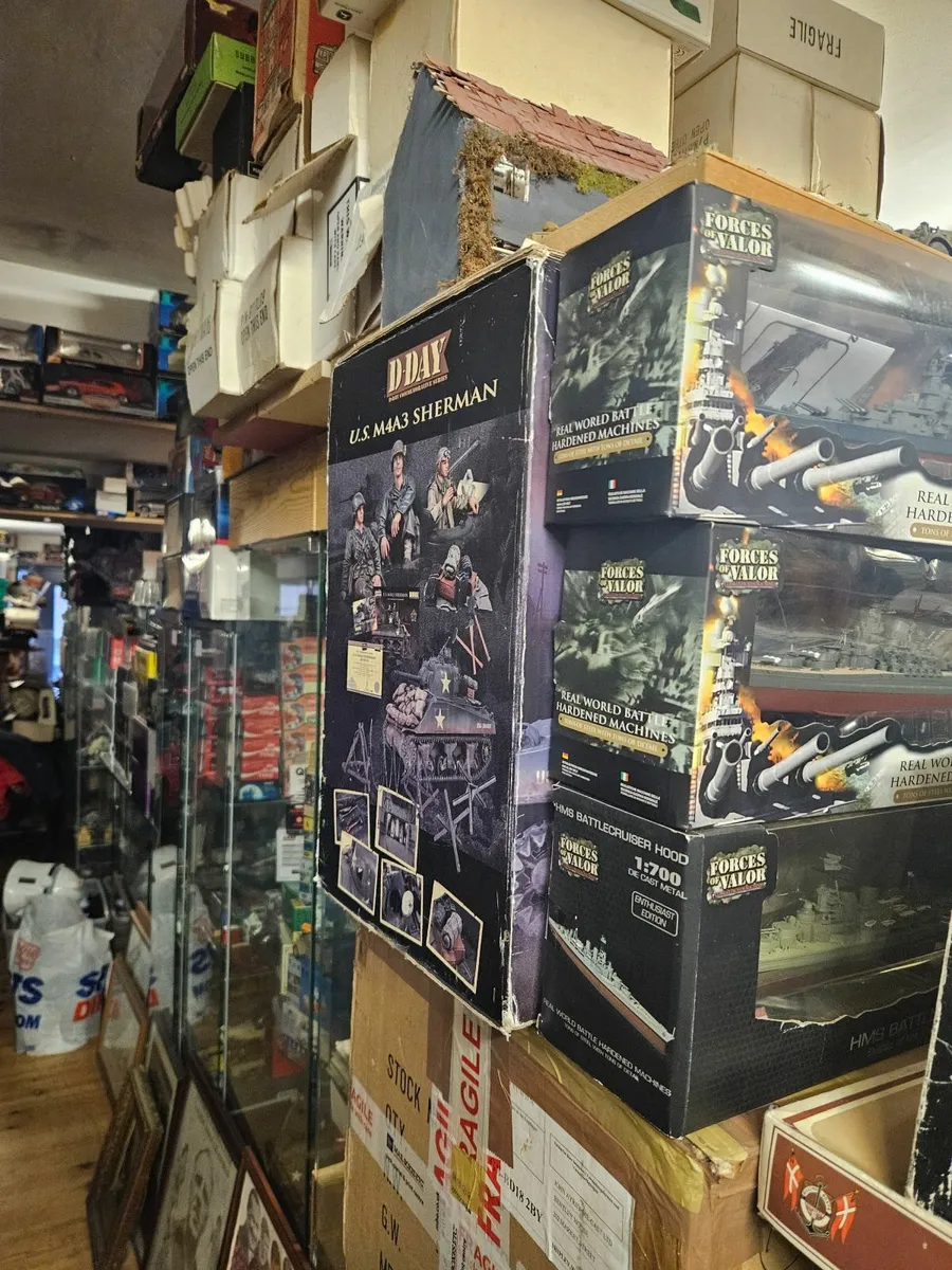 Forces of Valor American WW2 Sherman - Image 1