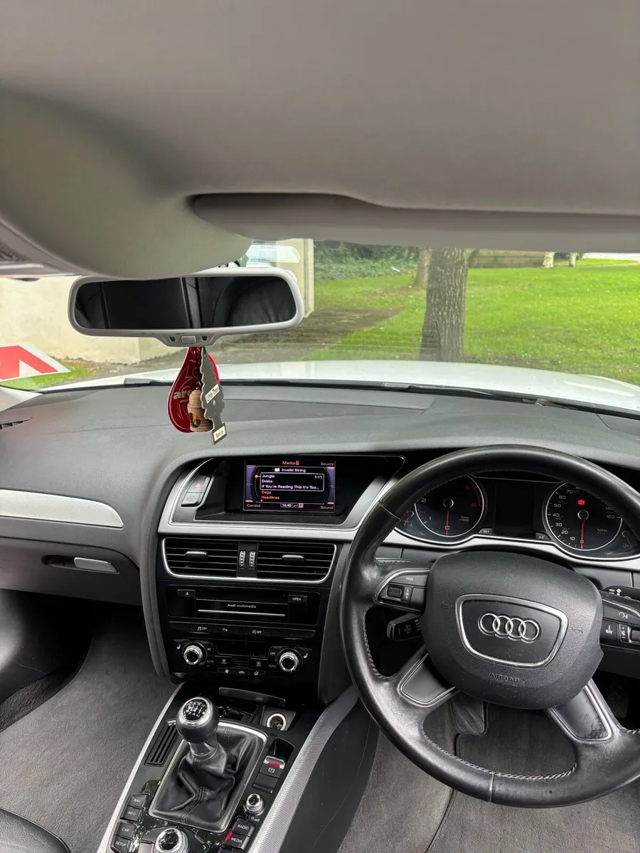 Audi A4 2.0 TDI Technik - Image 3