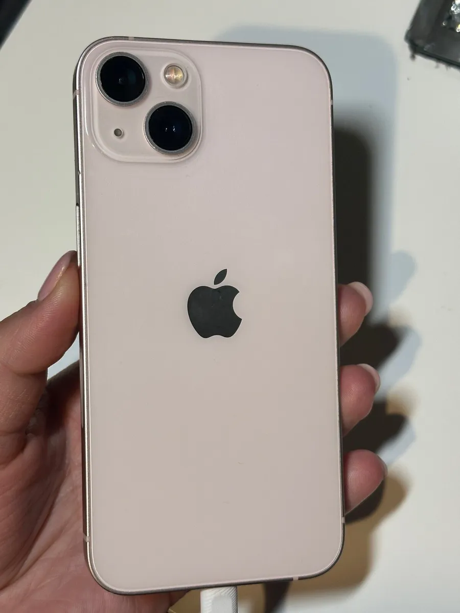 Iphone 13 128GB - Unlocked - Good condition - Image 1