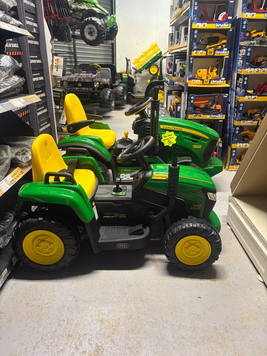 Peg Perego John Deere Farm Power Electric Tractor - Image 4