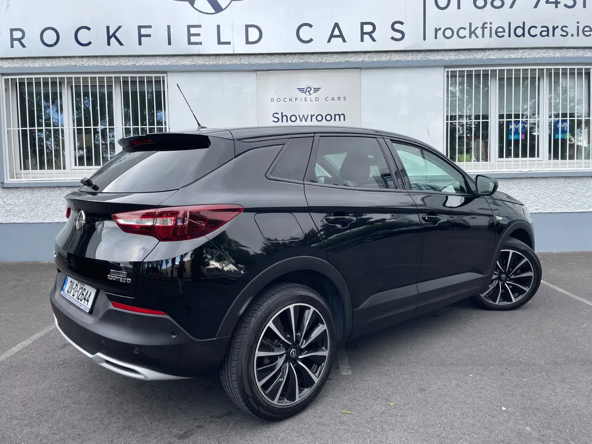 ELITE 1.5d - HEATED LEATHER - APPLE PLAY -PAN ROOF - Image 4