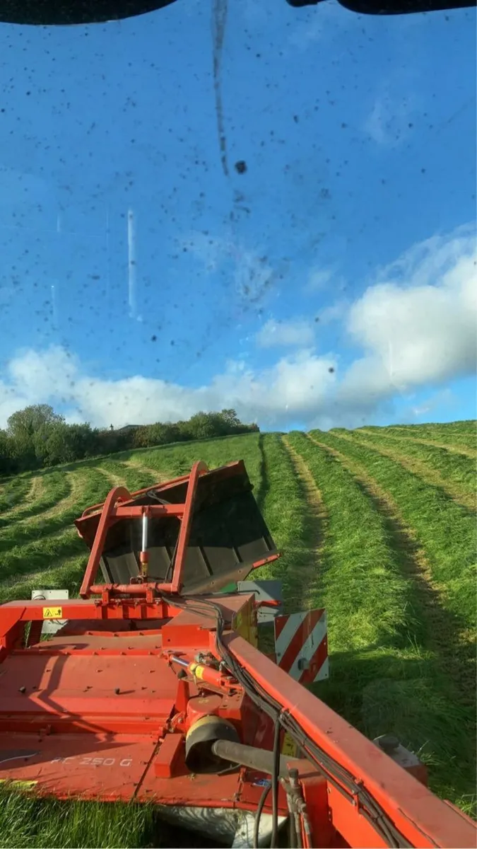 Kuhn mower - Image 2