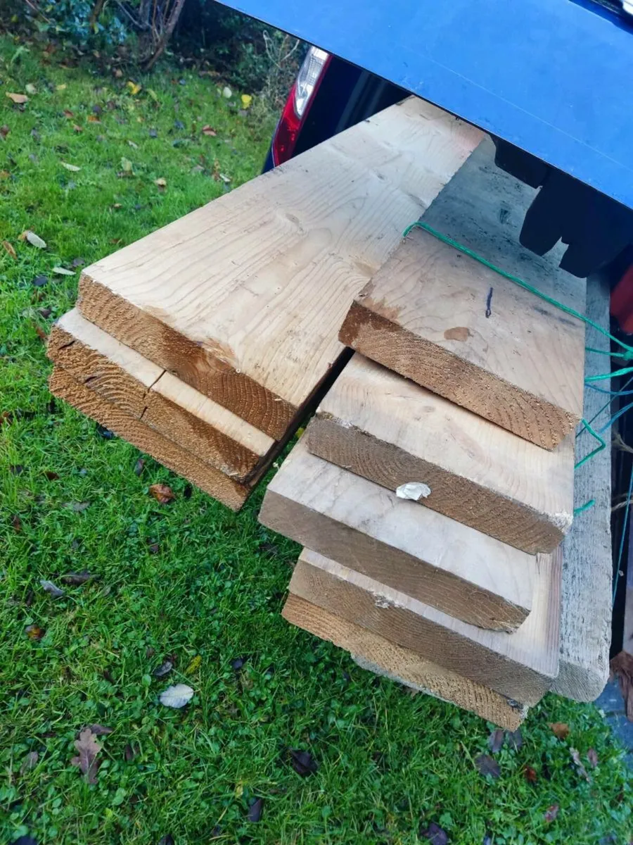 White Deal Timber planks 225 x 44 x 4250mm - Image 4