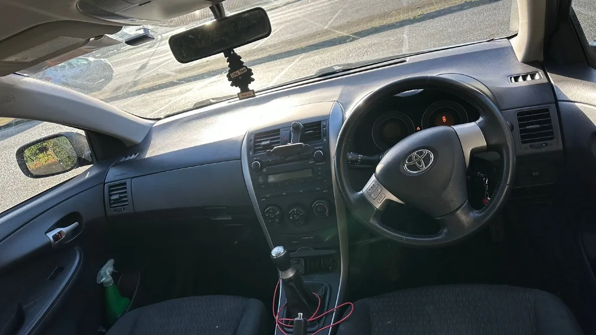 Toyota Corolla 2008 - Image 2