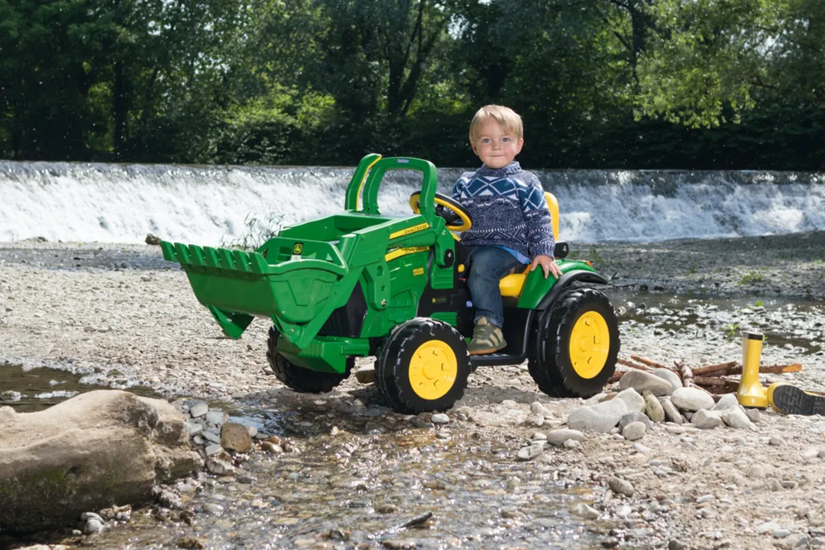 12V John Deere Ground Loader Electric Tractor - Image 4