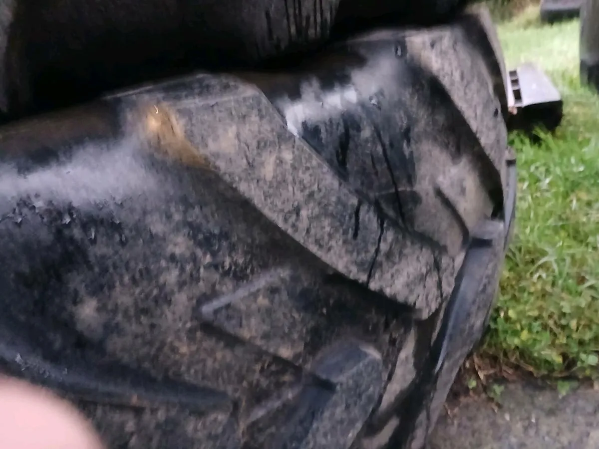 Michelin Tractor Tyres 420/85 R34 - Image 2