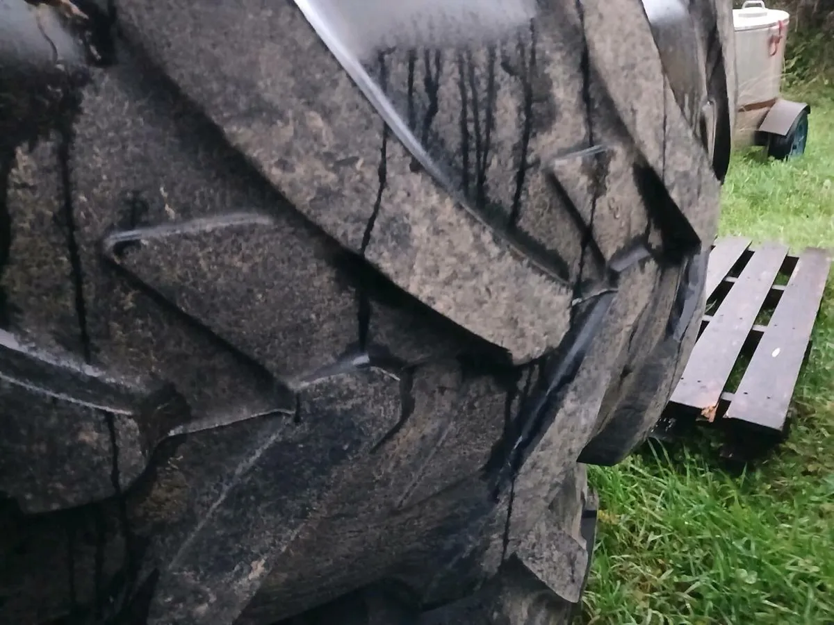 Michelin Tractor Tyres 420/85 R34 - Image 3
