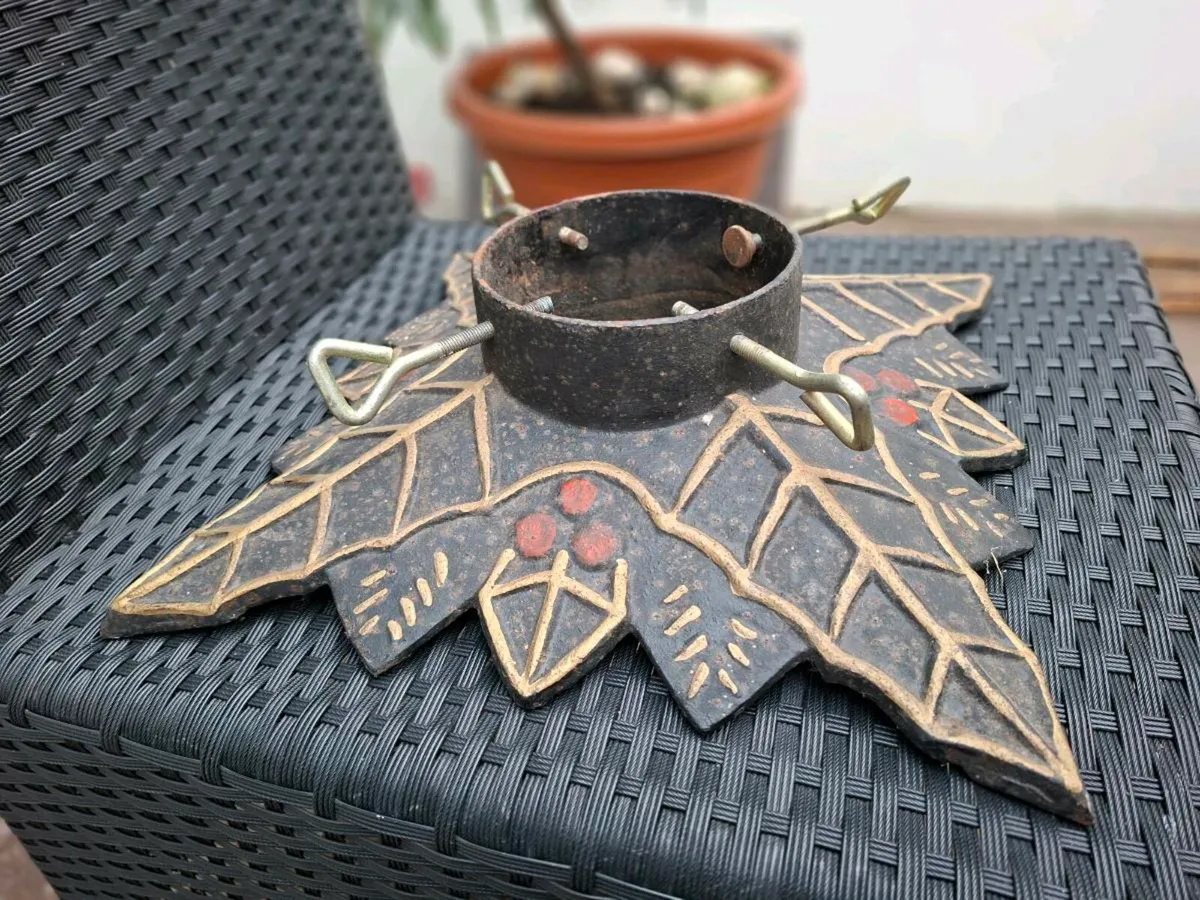 Lovely Vintage Cast Iron Christmas Tree Stand - Image 1