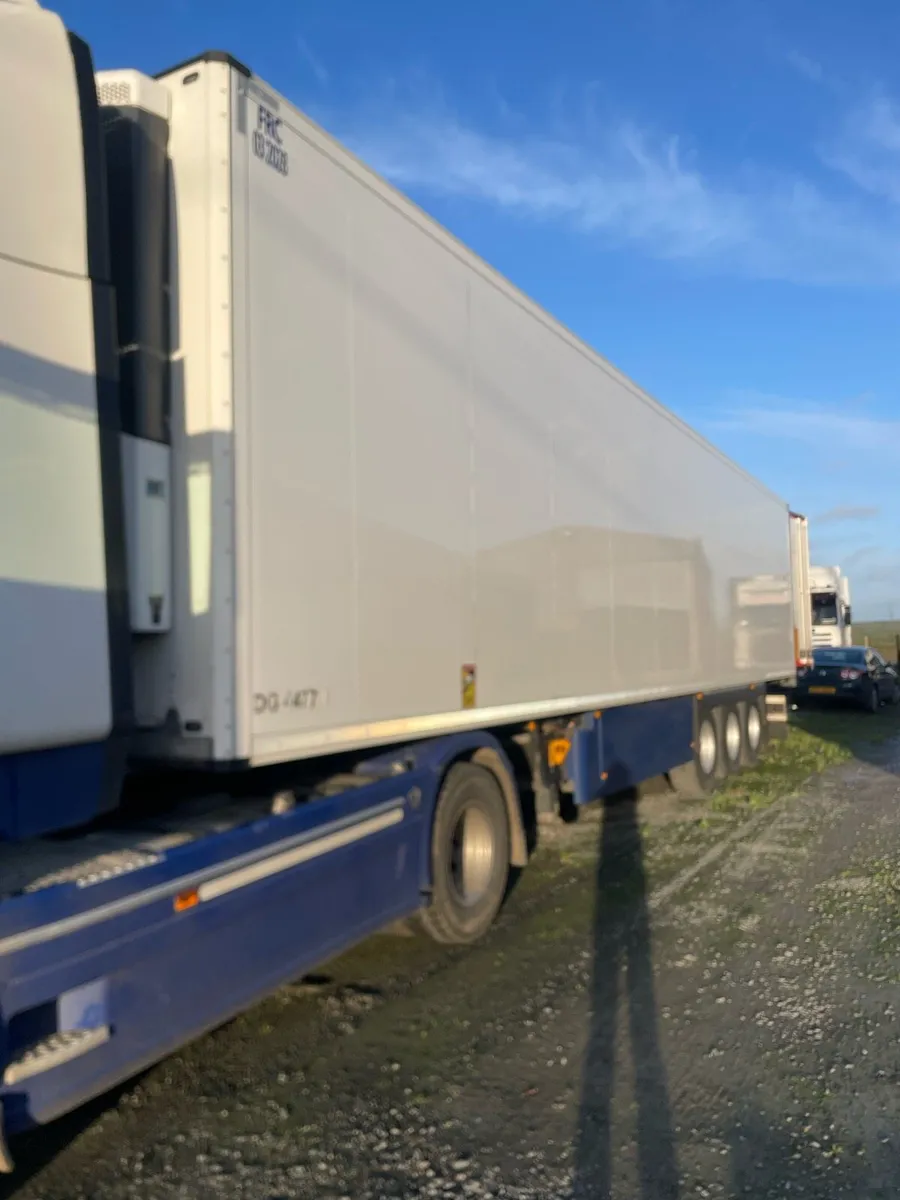 2019 Schmitz fridge - Image 1