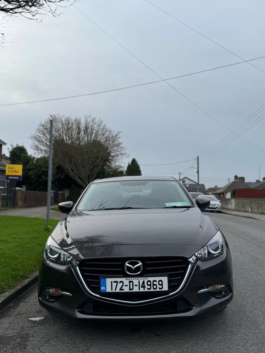 Mazda 3 - Image 2