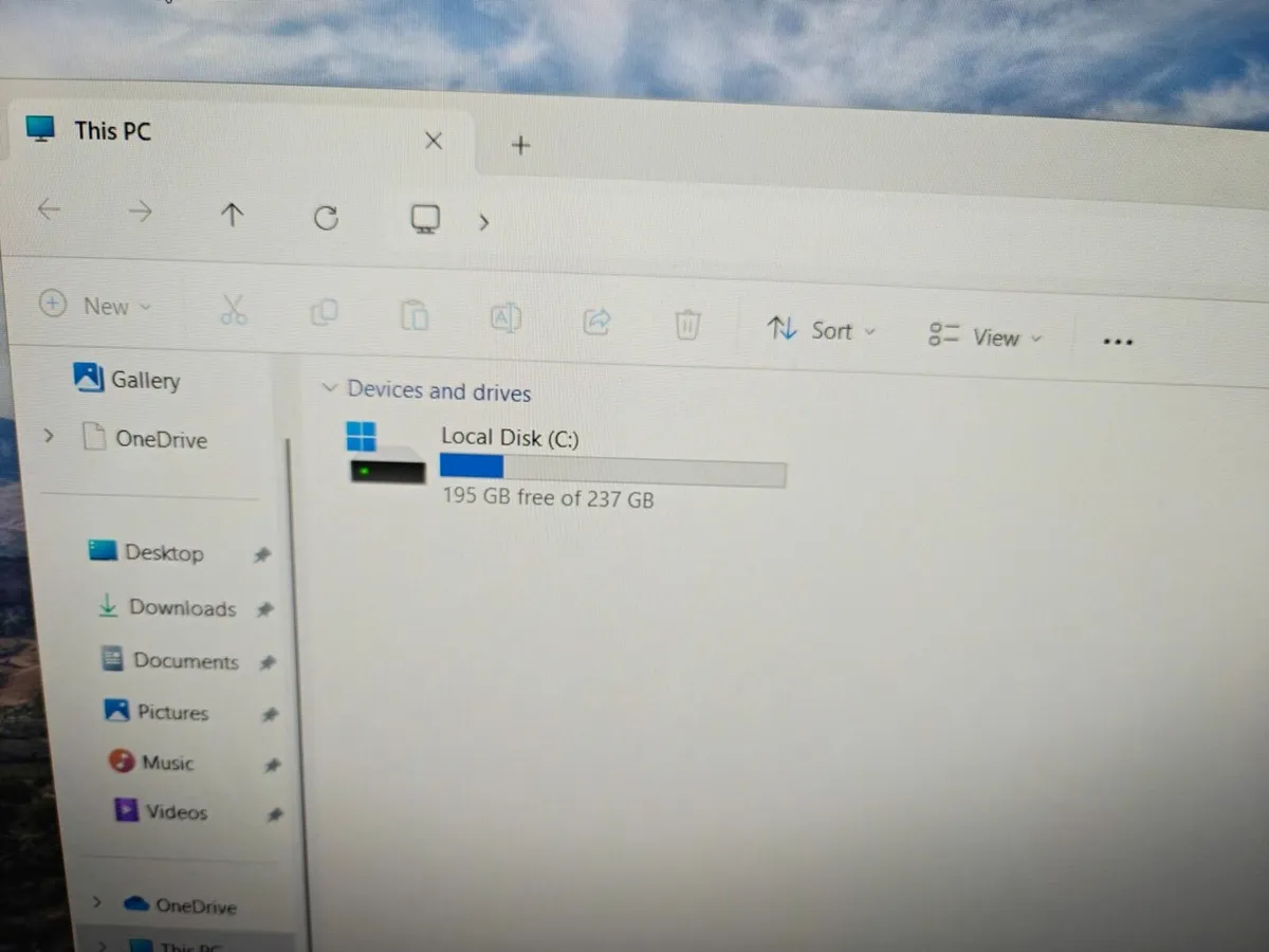 Dell Optiplex 7070 PC | i5 (9th gen) | 16GB | 256 - Image 2