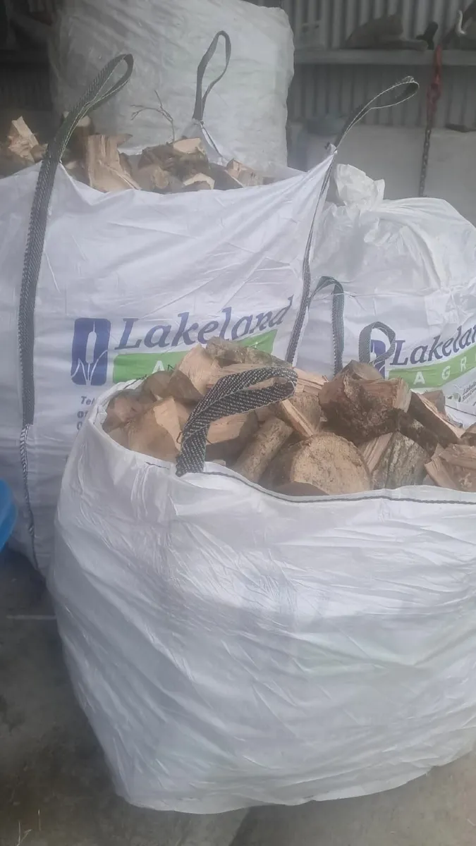 Fire wood / Hay& Straw - Image 3