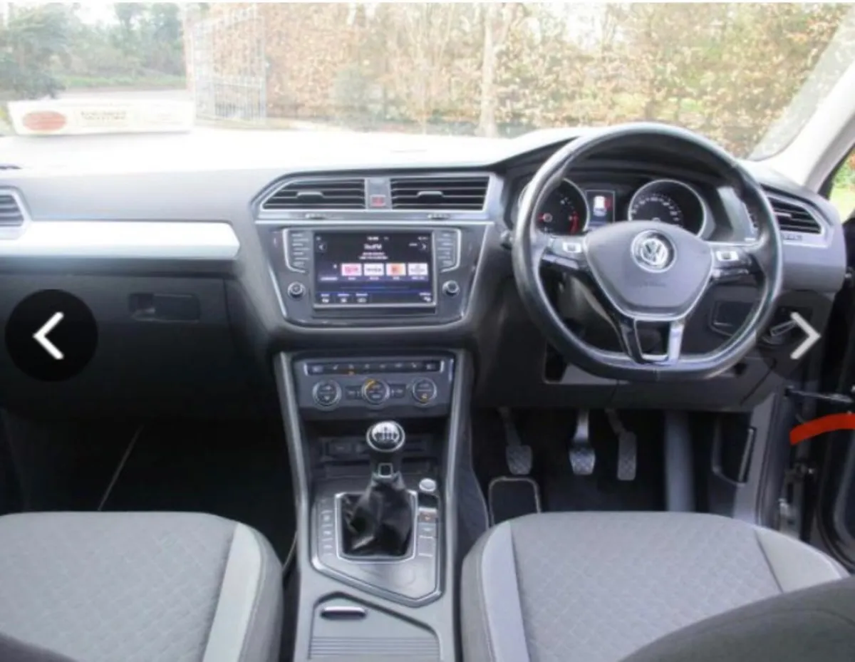 Volkswagen Tiguan 2017 - Image 2
