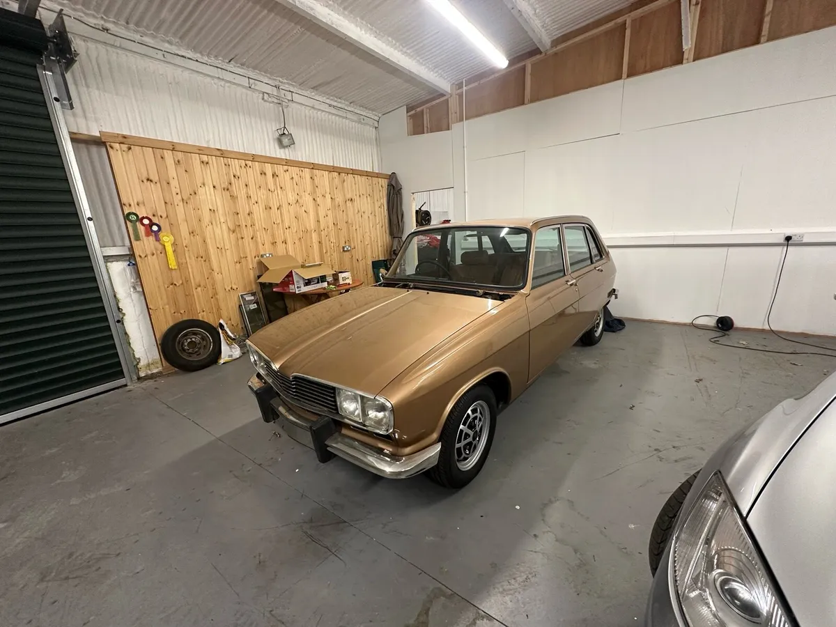 Renault 16 TX & TL - Image 1