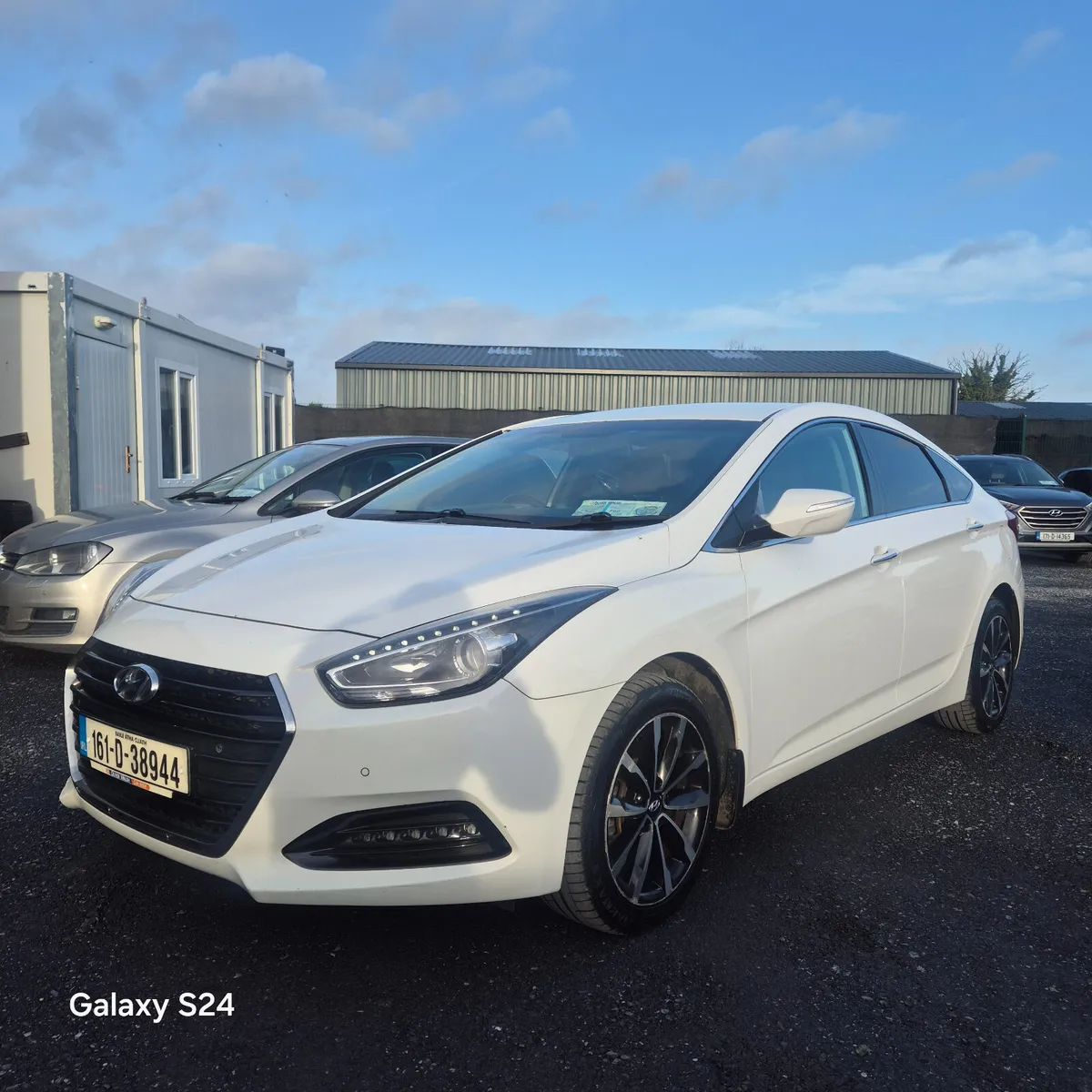 2016 Hyundai i40 Executive - Image 1