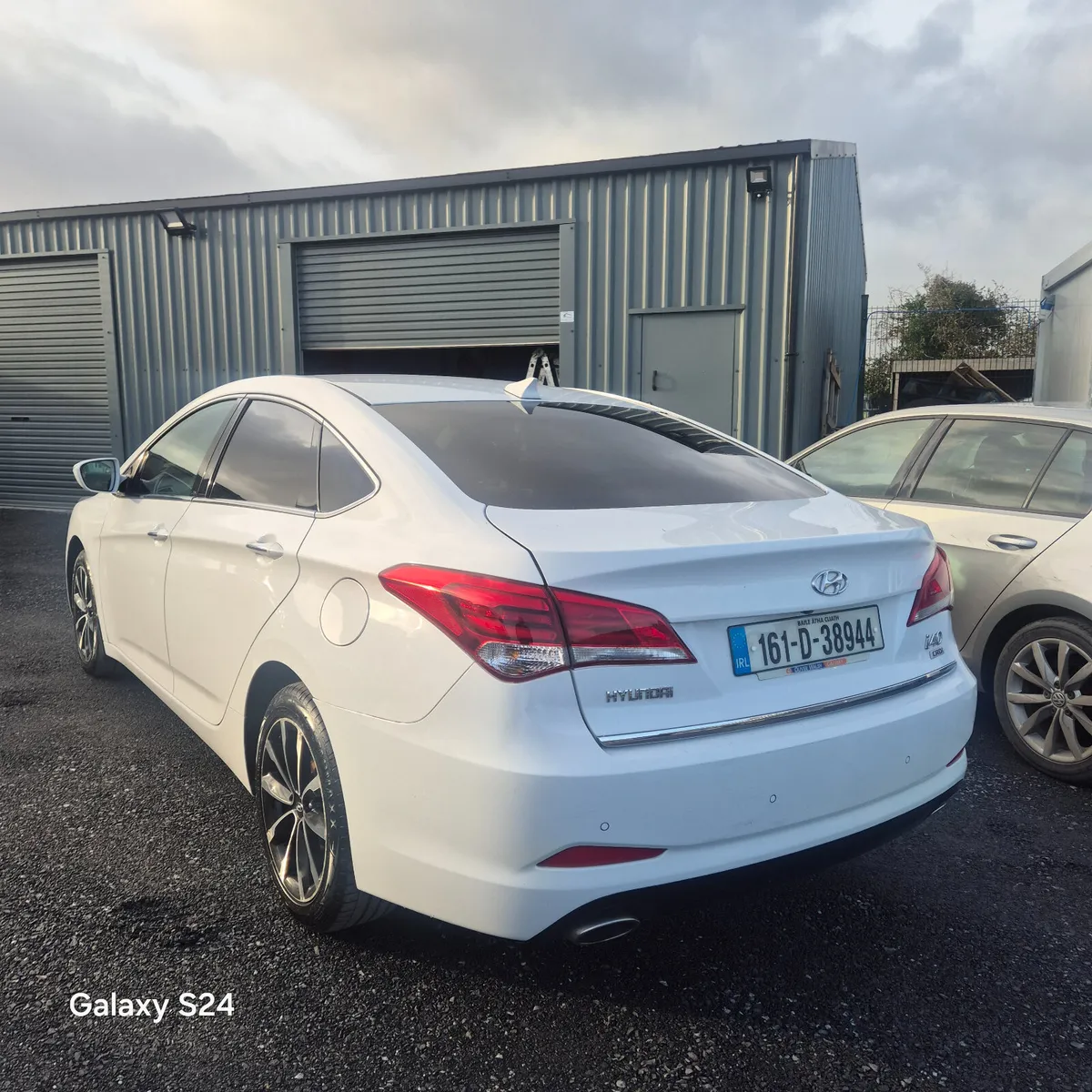 2016 Hyundai i40 Executive - Image 2