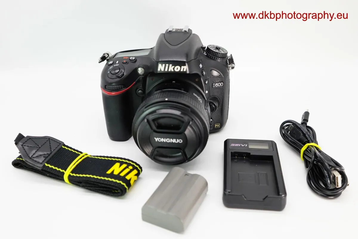 NIKON D600 DSLR CAMERA & YONGNUO YN50mm F1.8n LENS - Image 1