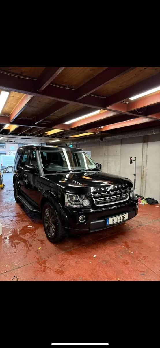 Land Rover Discover crew cab 5 seat - Image 1
