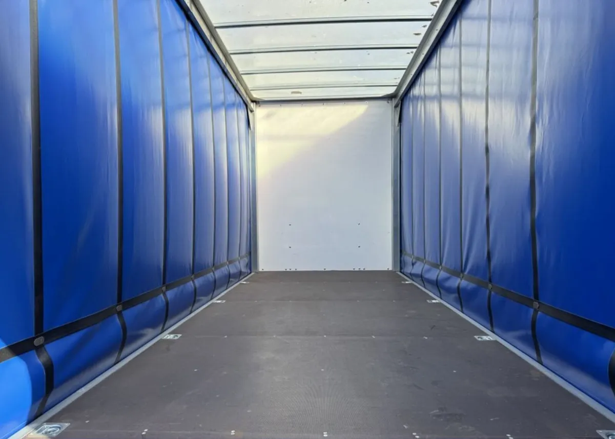 2022 MERCEDES-BENZ SPRINTER 4.2m Curtainside - Image 2