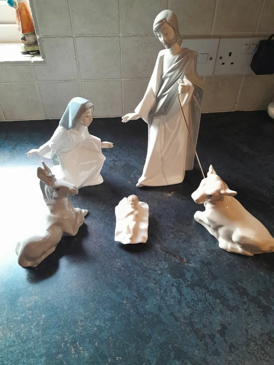 Vintage Tengra (Valencia) 5 piece Holy Family - Image 1