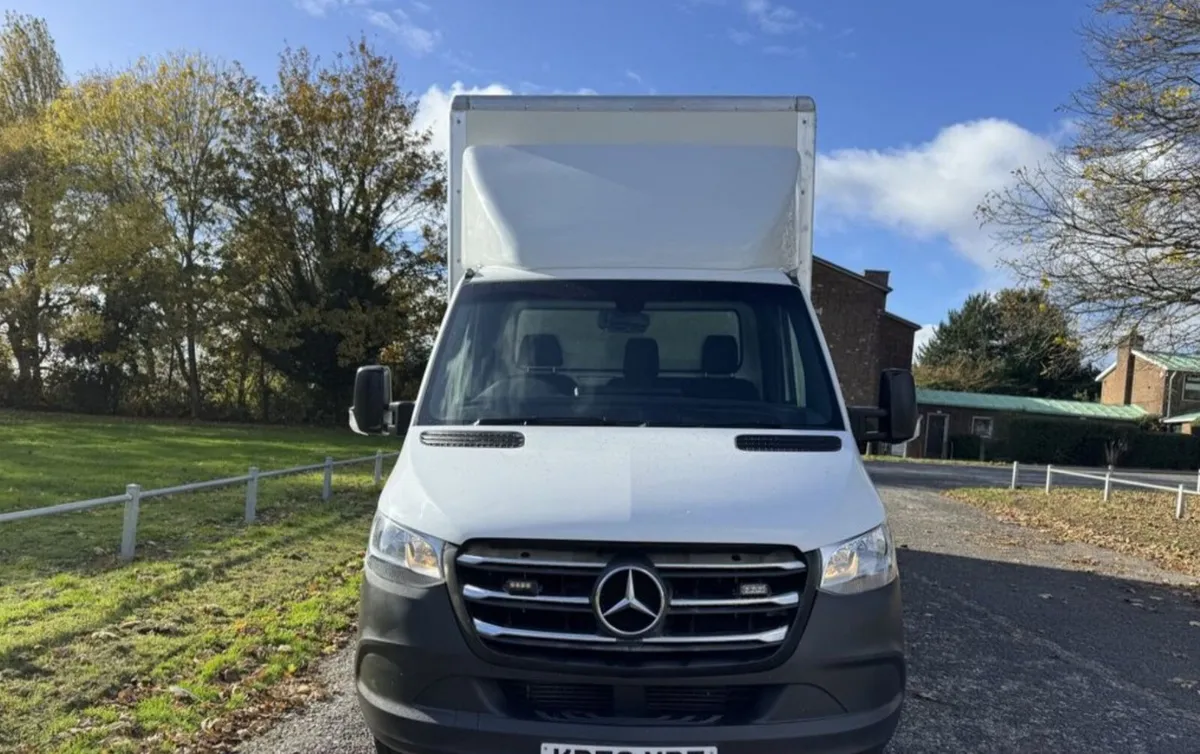 2022 MERCEDES-BENZ SPRINTER Curtainside Tail Lift - Image 4
