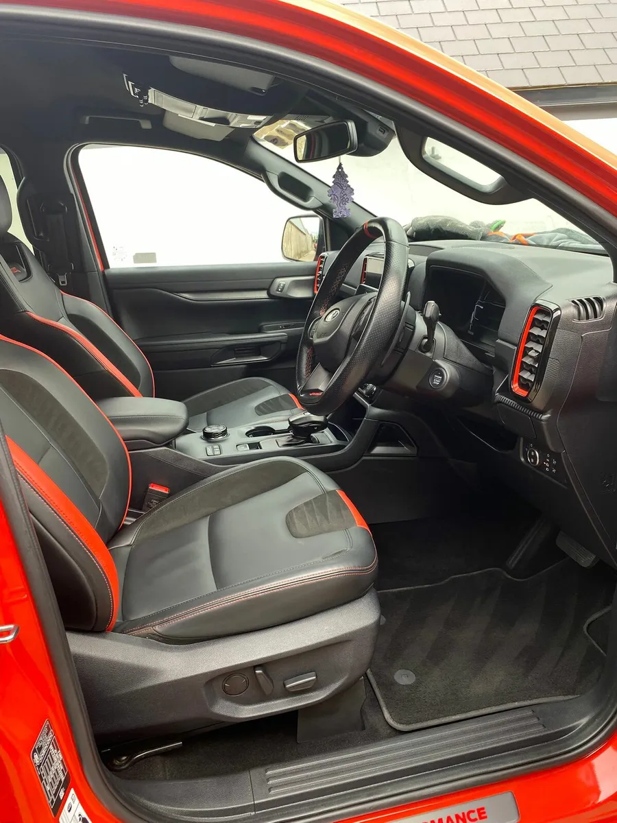 Ford Raptor - Image 3