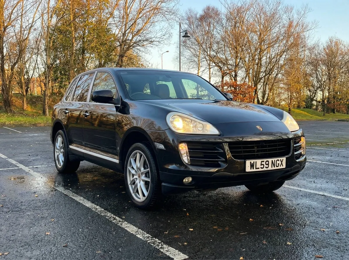 Porsche Cayenne - Image 1