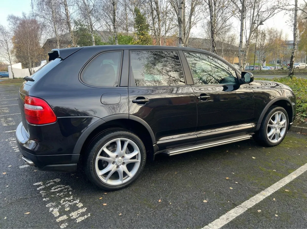 Porsche Cayenne - Image 3