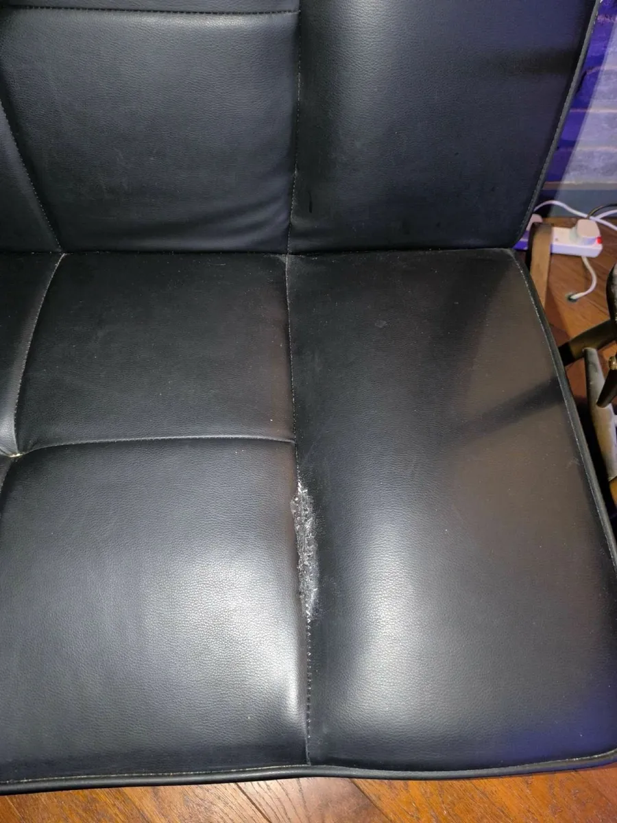 Black sofabed - Image 2