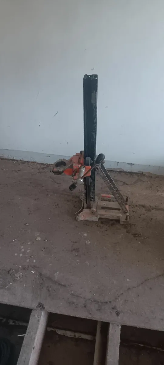 Core drill and rig - Image 3