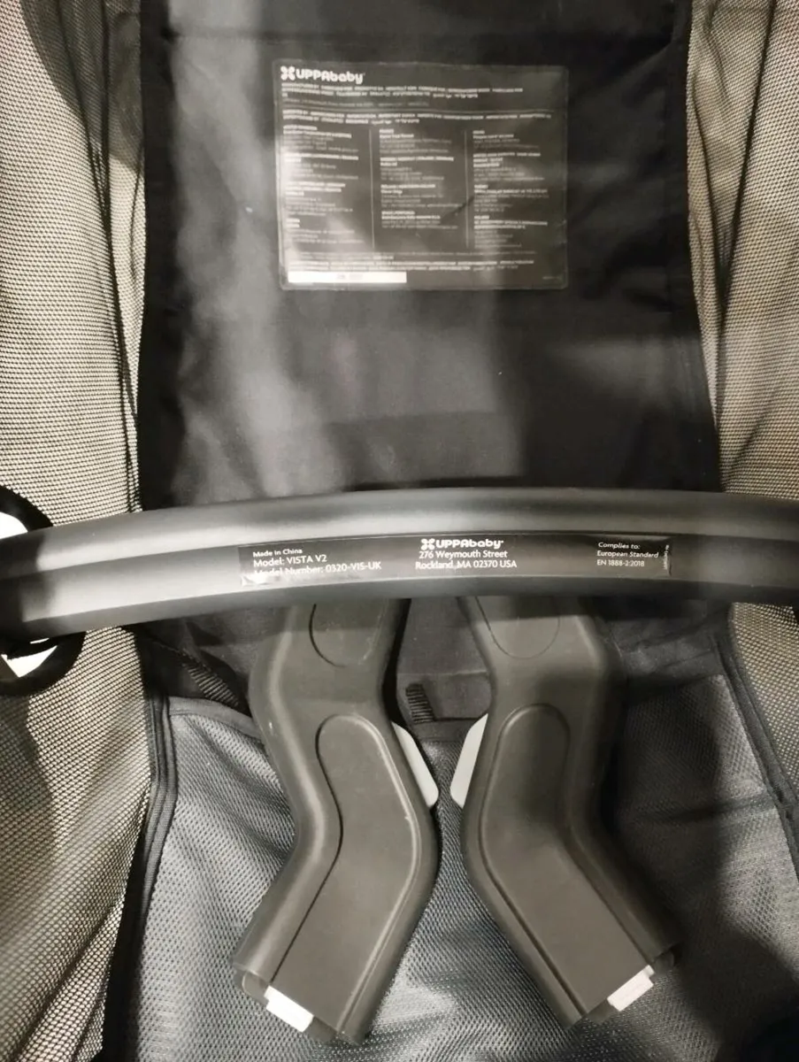 Uppababy vista V2 travel system - Image 3