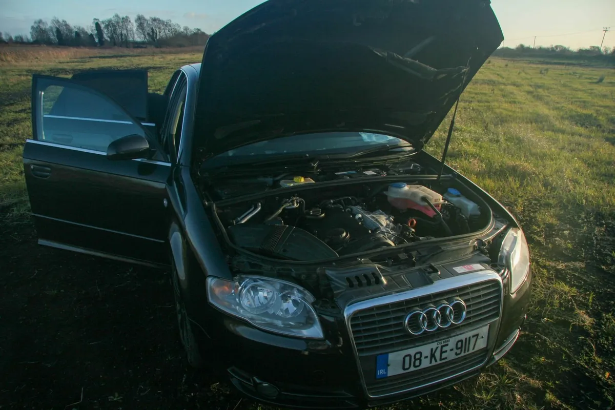 Audi A4 2.0 TDI automatic 2008 - Image 4