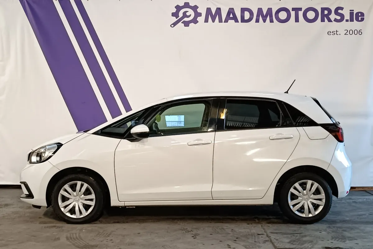 201 Honda Fit GR1 1.3 Petrol Automatic - Image 4