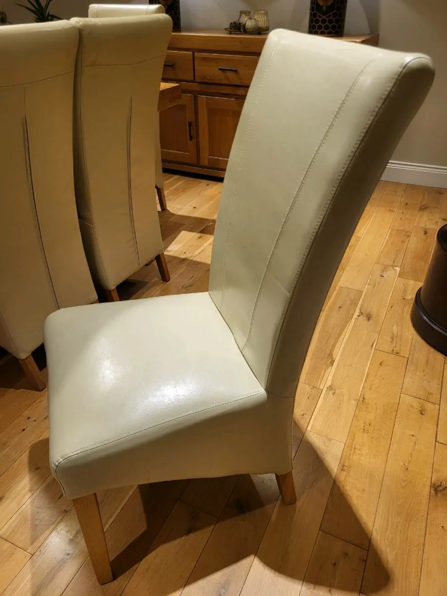 8 dining room chairs - Image 3