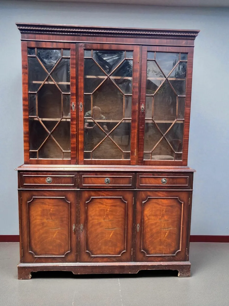 Bookcase - Large - Image 1