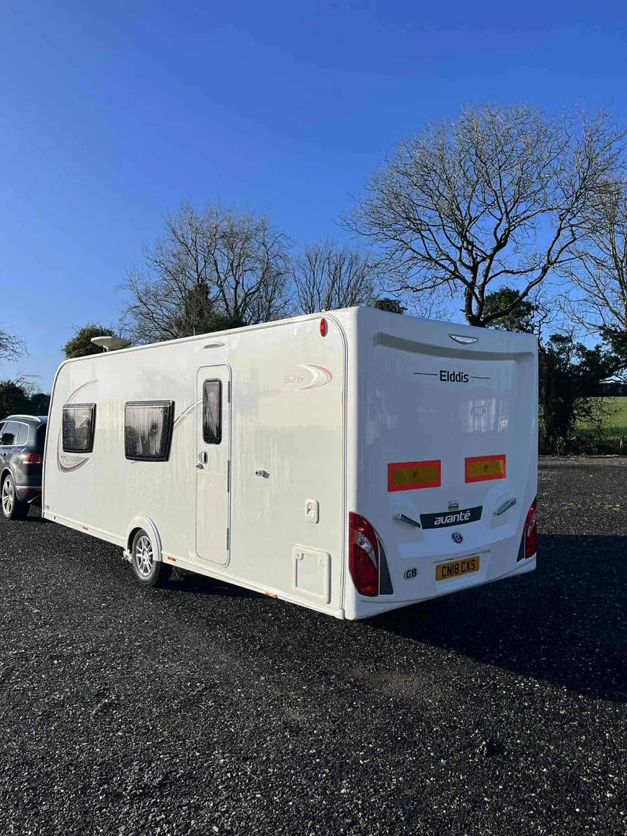 2016 Elddis Avante 6 Berth Caravan - Image 3