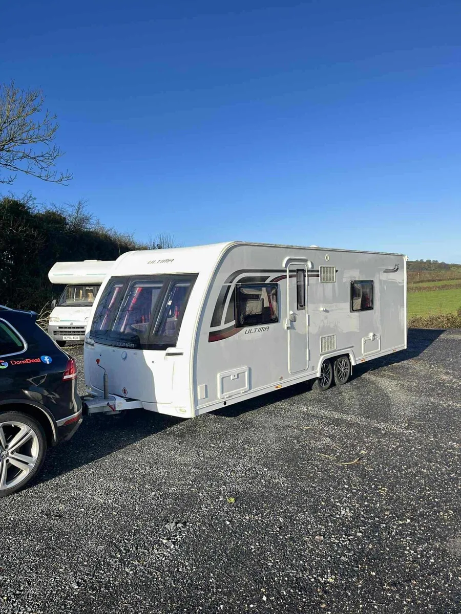 2016 Lunar Ultima 4 Berth Single Beds Caravan - Image 2