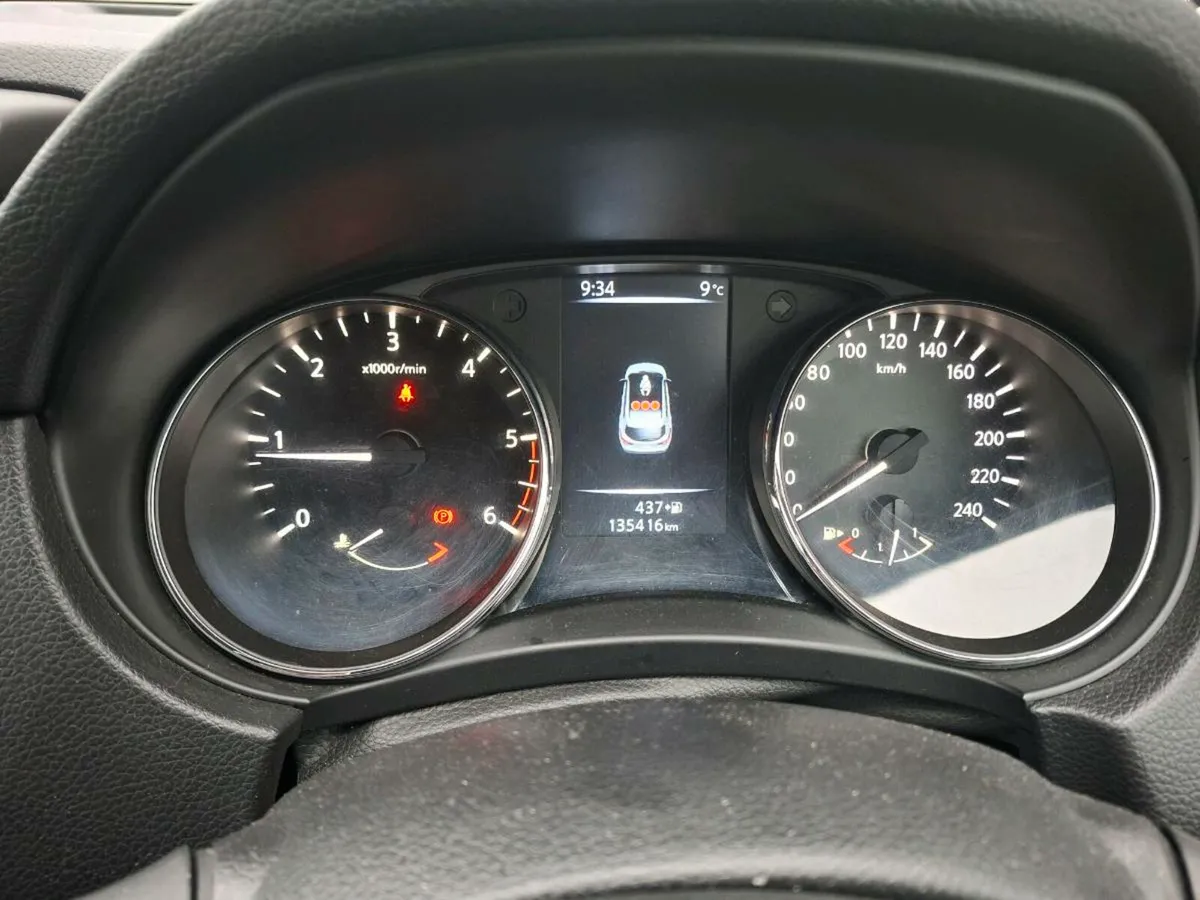 Nissan Qashqai 135km Taxed 7/26 - Image 2