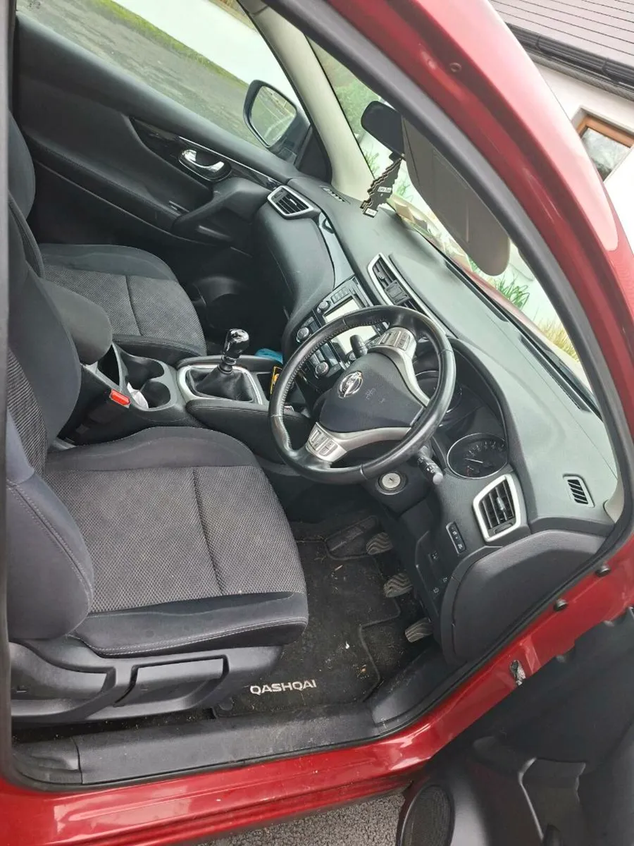 Nissan Qashqai 135km Taxed 7/26 - Image 4