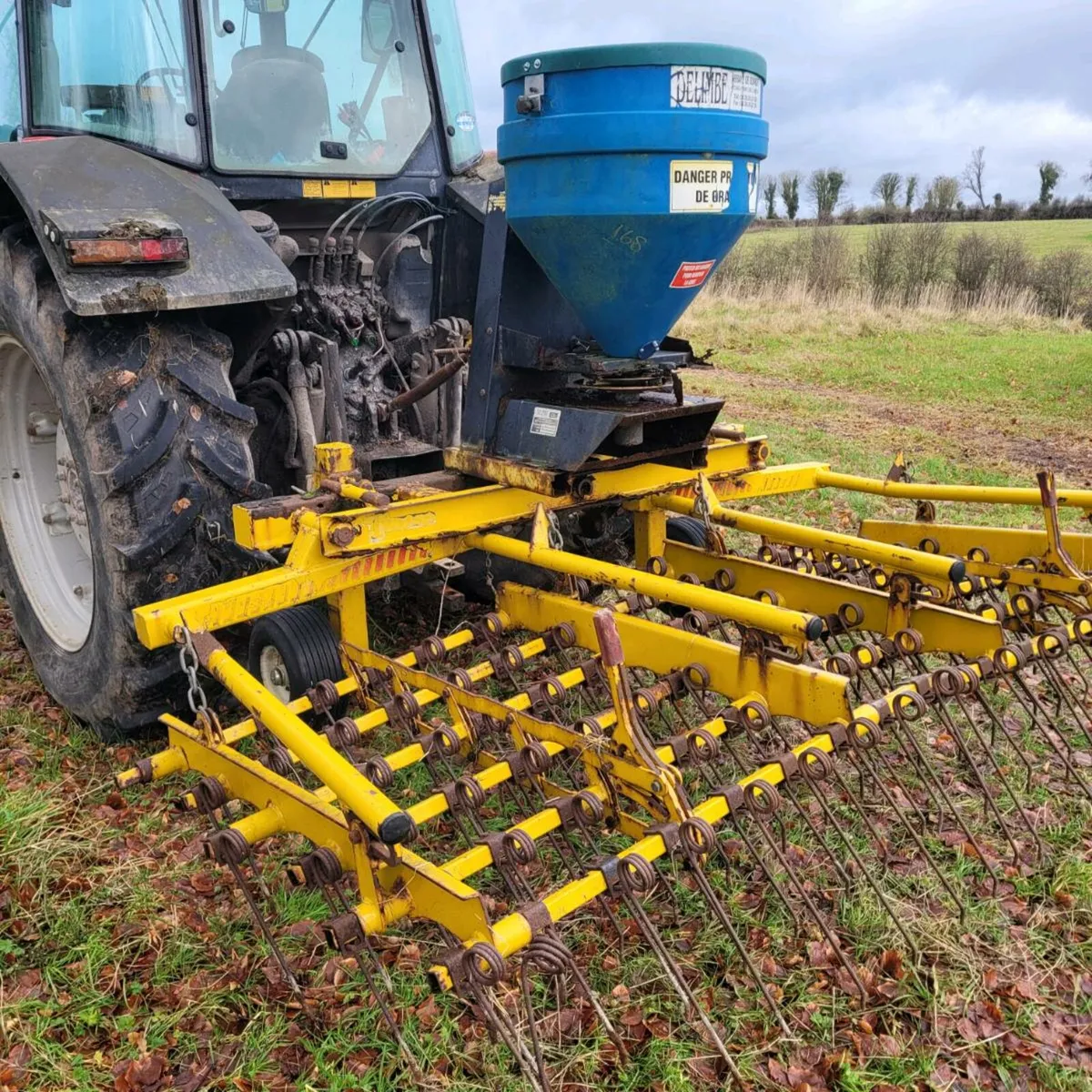 Twose 2m Spring tine Harrow with air seeder - Image 2