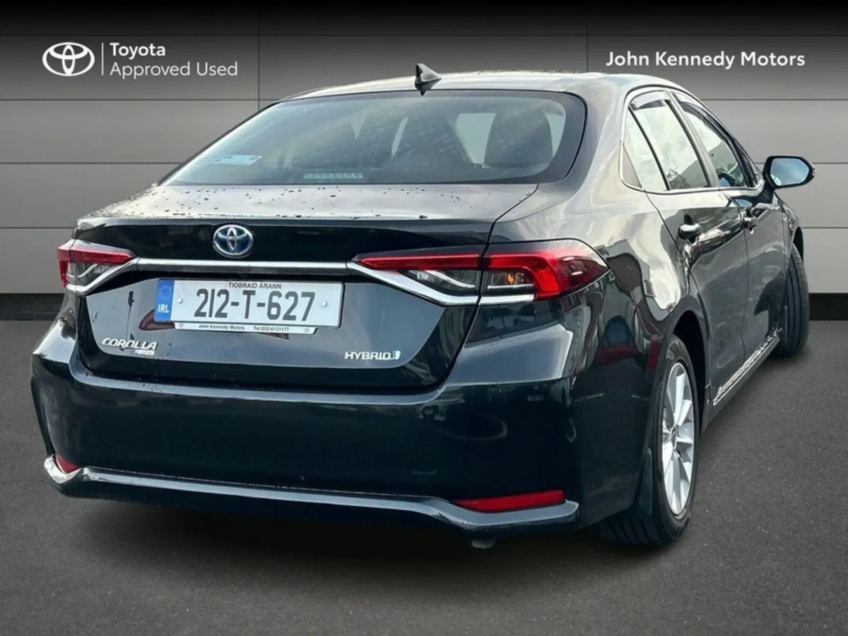 Toyota Corolla LUNA SALOON - Image 2