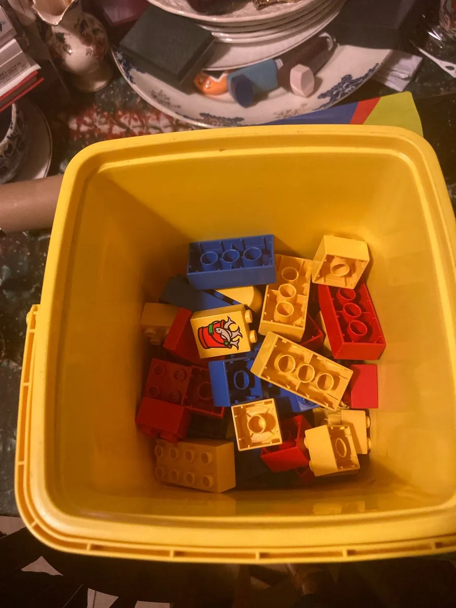 Vintage 1990s Lego - Image 4