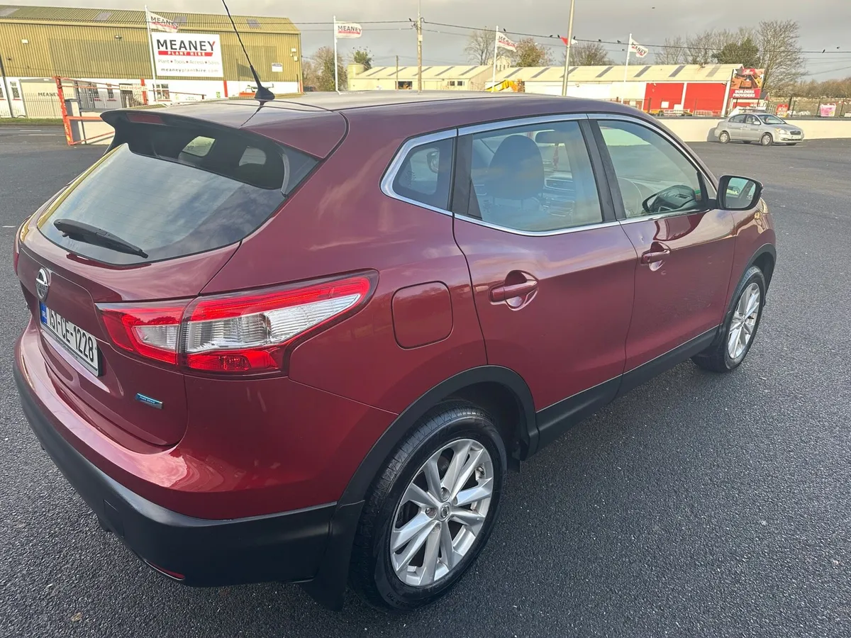 Like New 2015 Quasqai NCT TAX Low km Irish Car - Image 3